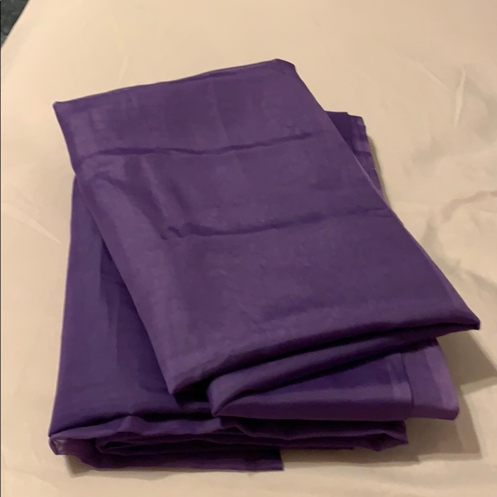 Gorgeous Decorative Curtains-2 panel’s—Like New - Picture 5 of 12